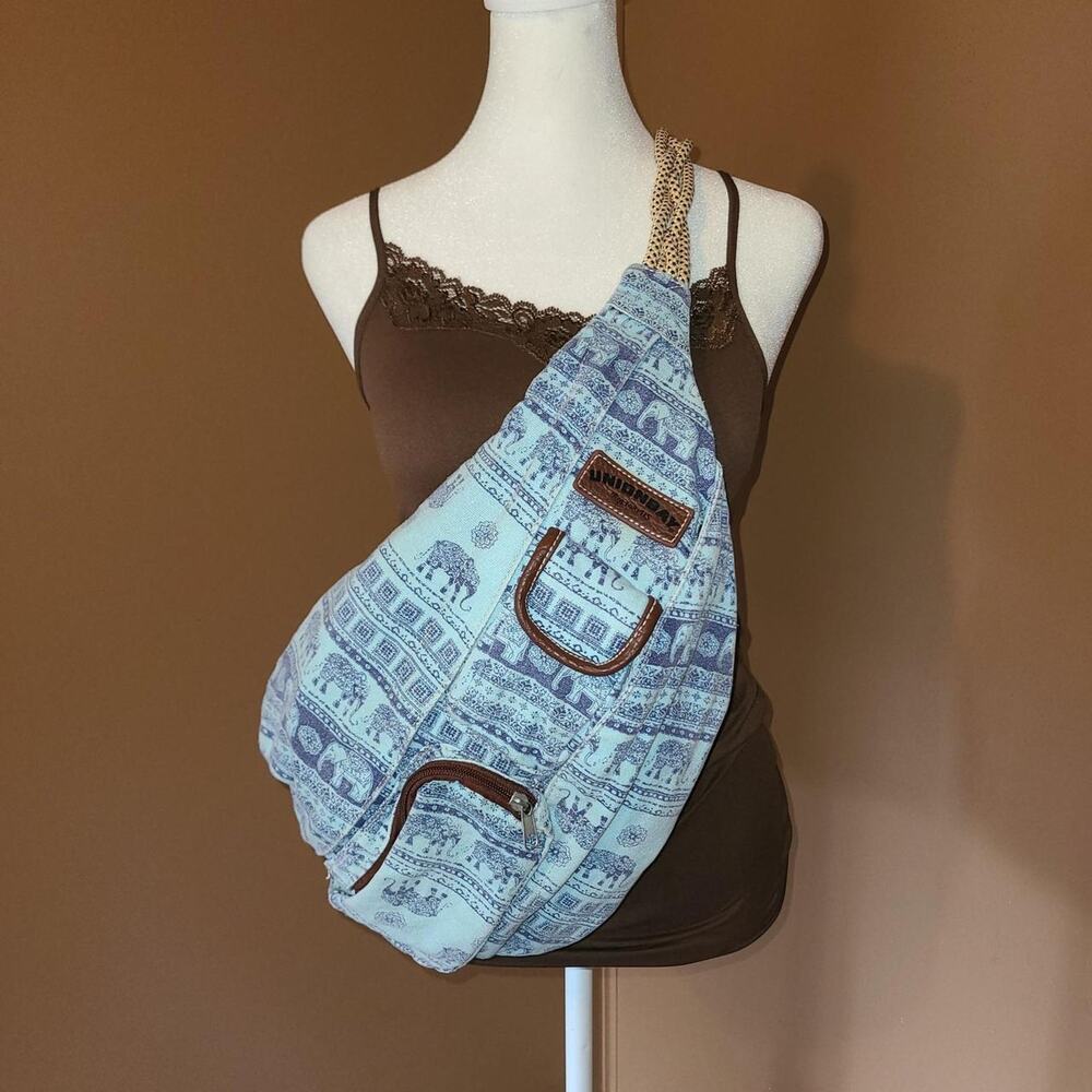 Vintage 90s Y2K Unionbay Elephant Print Canvas Crossbody Sling Backpack Boho Bag